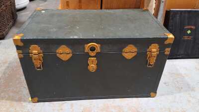 TRUNK