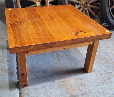 LAMP TABLE