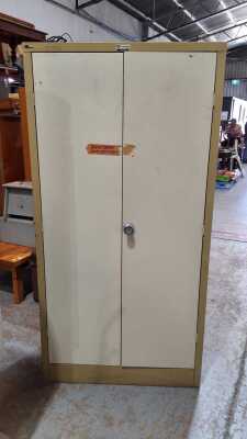 METAL CABINET