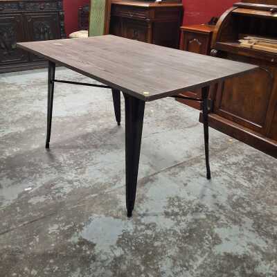 KITCHEN TABLE