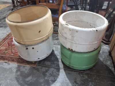 WASHING TUBS