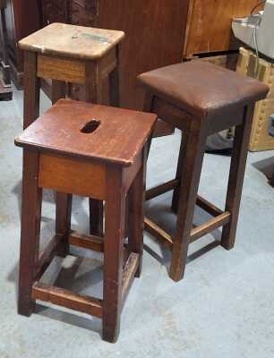 STOOLS