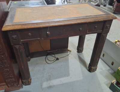 PETITE DESK