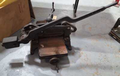 INDUSTRIAL PAPER CUTTER