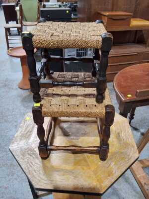 STOOLS