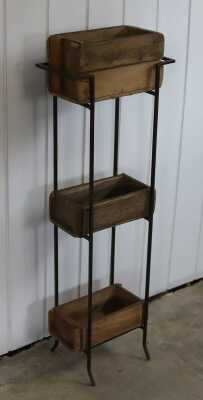 PLANTER STAND