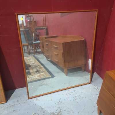 WALL MIRROR