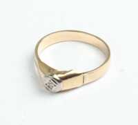 GOLD RING