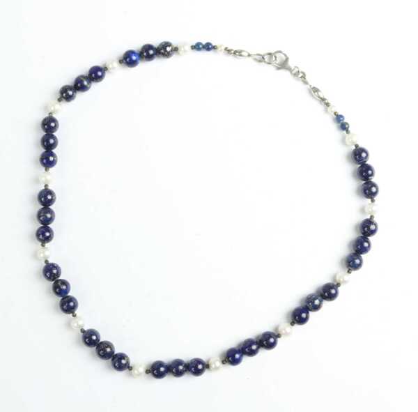 GEMSTONE NECKLACE