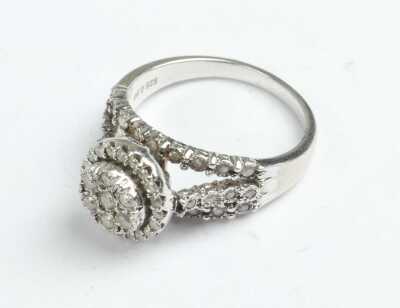 DIAMOND RING