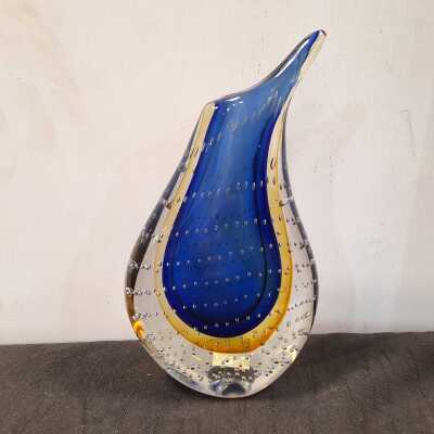 GLASS VASE
