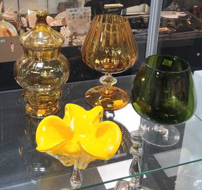 RETRO GLASSWARE