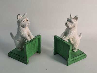 BOOKENDS