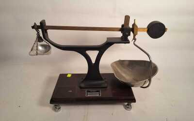 SCIENTIFIC SCALES