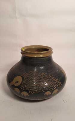 ECHIDNA VASE