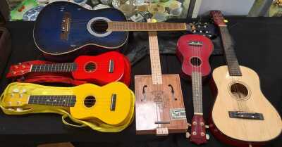 GUITARS & UKULELES