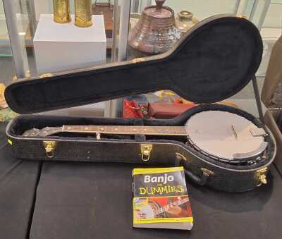 BANJO