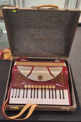 PIANO ACCORDION
