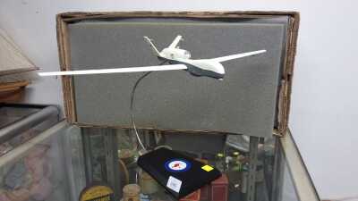 MODEL PLANE