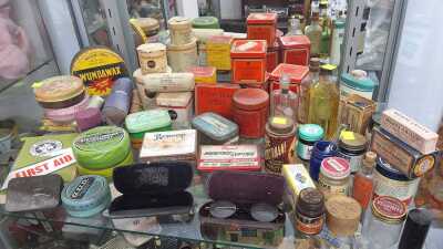 VINTAGE CHEMIST SUNDRIES