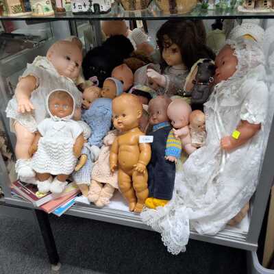 DOLLS