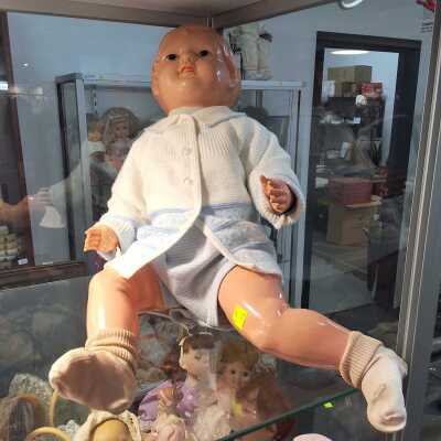 DOLL