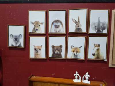WALL DECOR