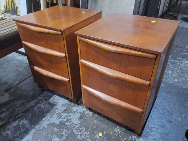 BEDSIDE CABINETS