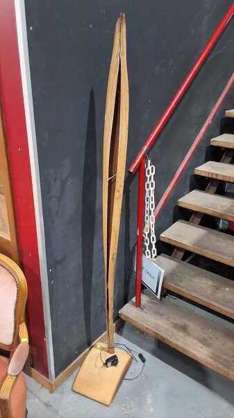STANDARD LAMP