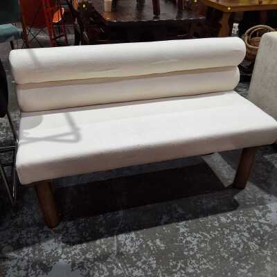 BENCH SEAT