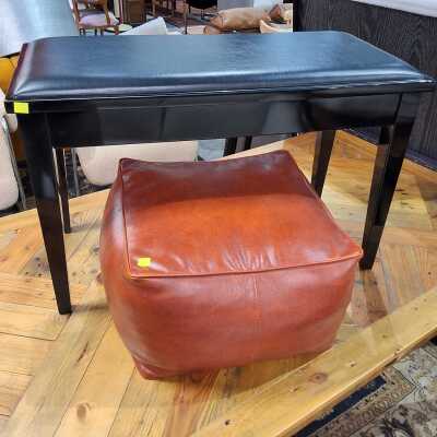 STOOLS