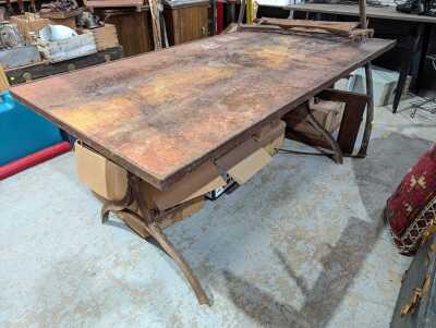 STEEL TABLE