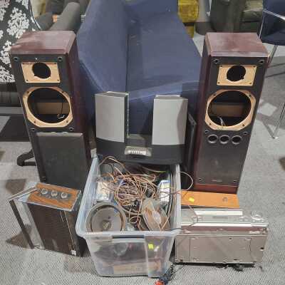 STEREO LOT