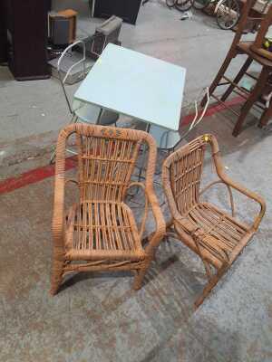 CHILDREN'S FURNITURE