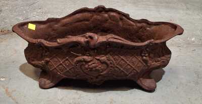 GARDEN PLANTER