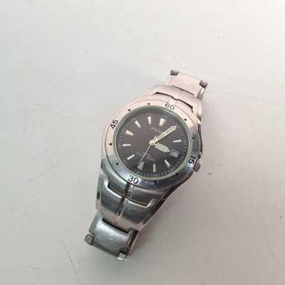 WRISTWATCH