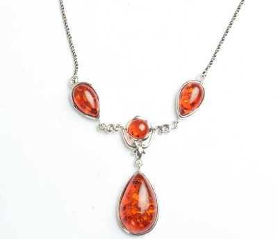 SILVER NECKLACE