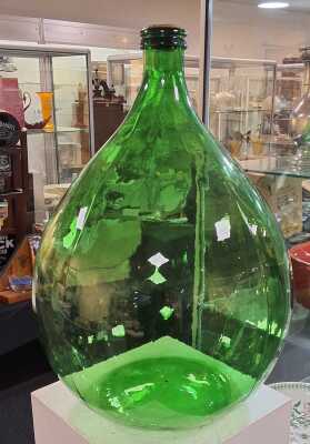 DEMIJOHN