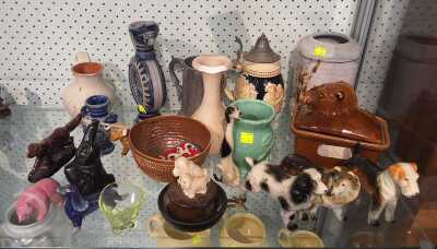 ASSORTED COLLECTABLES