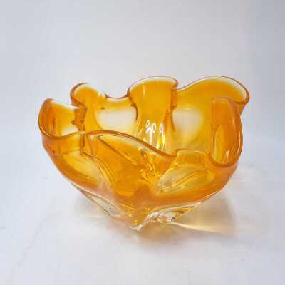 GLASS VASE