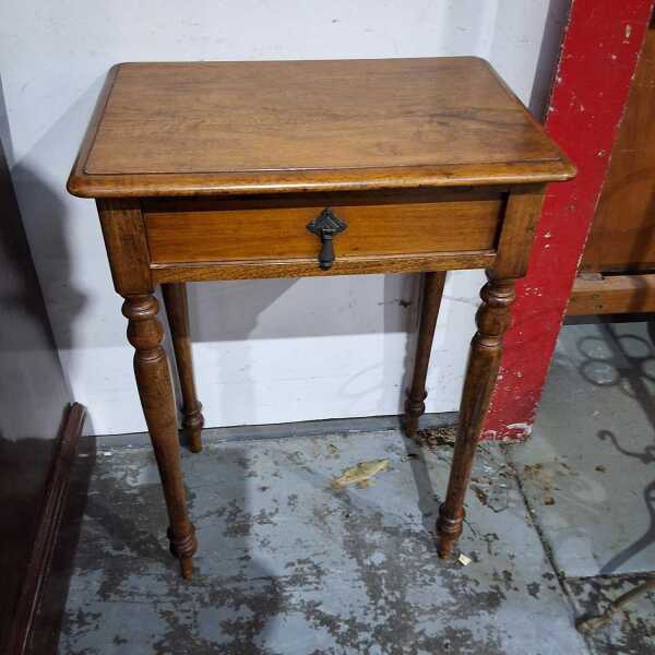 LAMP TABLE
