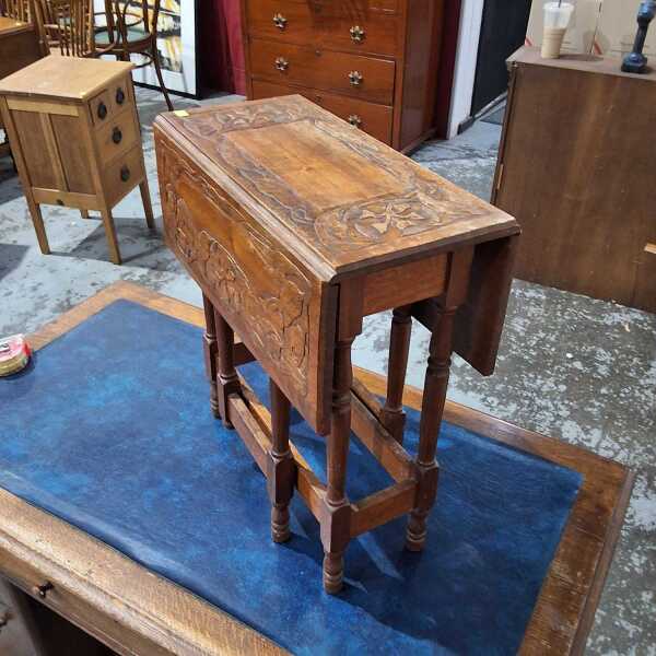 DROPSIDE TABLE