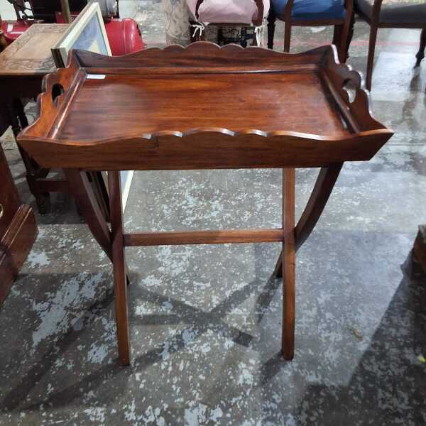 BUTLERS TRAY
