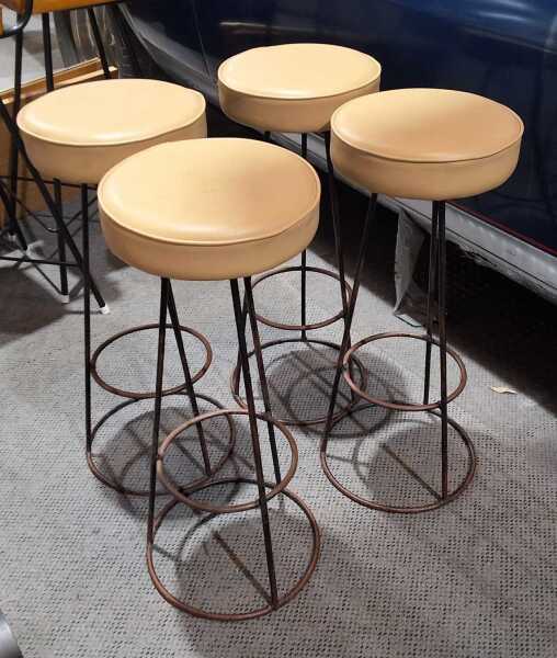 RETRO BAR STOOLS