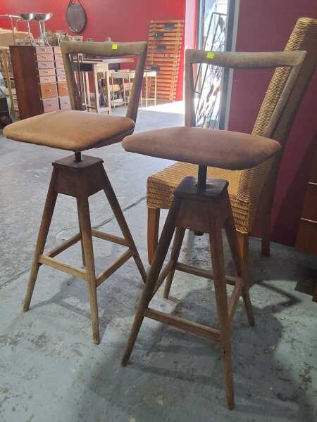 BAR STOOLS