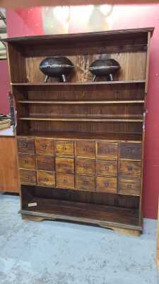 DRESSER