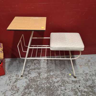 HALL SEAT
