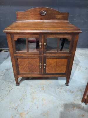 DRINKS CABINET