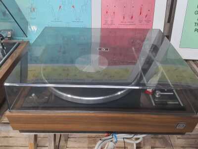 TURNTABLE