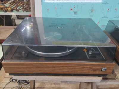 TURNTABLE
